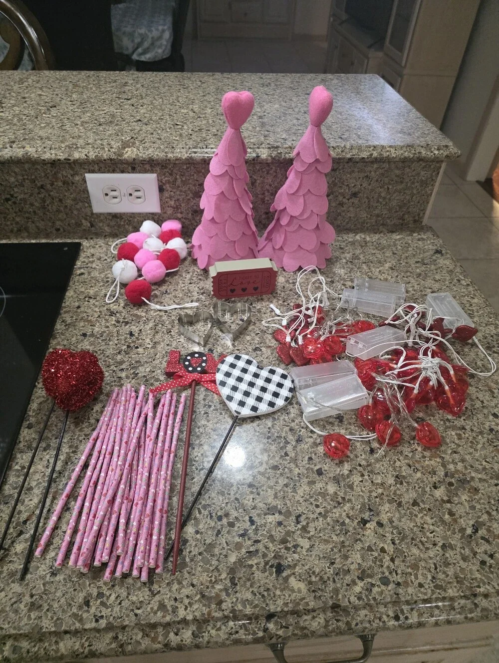 Pink Valentine's Party Decor Set - Home Party Supplies